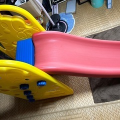 子供用滑り台の画像