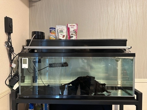 【予定者決定】GEX 90cm水槽・水槽台・備品
