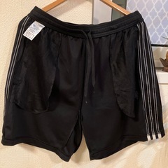 美品メンズXOサイズadidasアディダス　　 ハーフパンツの画像