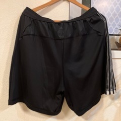 美品メンズXOサイズadidasアディダス　　 ハーフパンツの画像