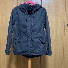 マウンテンパーカー　ブラック