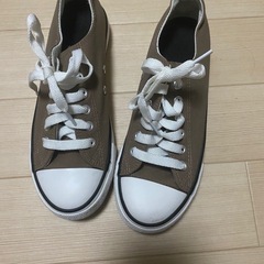 ブラウン スニーカー レディースの画像