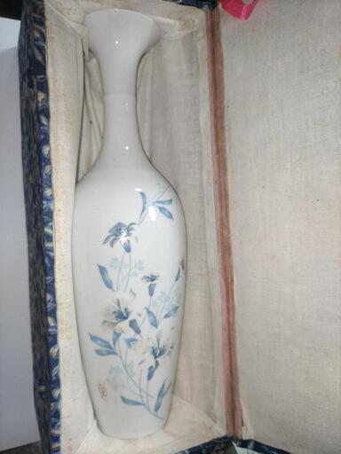 中国花瓶中国名瓷鶴首一輪挿しEMBA景徳鎮製花紋花器花入れ共箱 中国花瓶中国名瓷鶴首一輪挿しEMBA景徳鎮製花紋花器花入れ共箱
