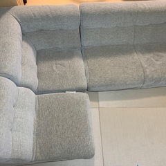 【引き渡し先決定済み】ニトリ　ローソファー　