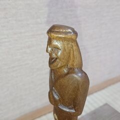 木箱入り　木彫り像　の画像