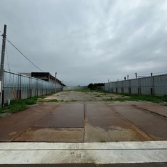 約400坪☆事業用貸地☆事務所利用可・資材置き場、大型トラック搬入可、ゲート有、業種、用途ご相談ください。木更津市 - 木更津市