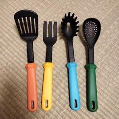おままごと用品　キッチン用品　トングなどの画像