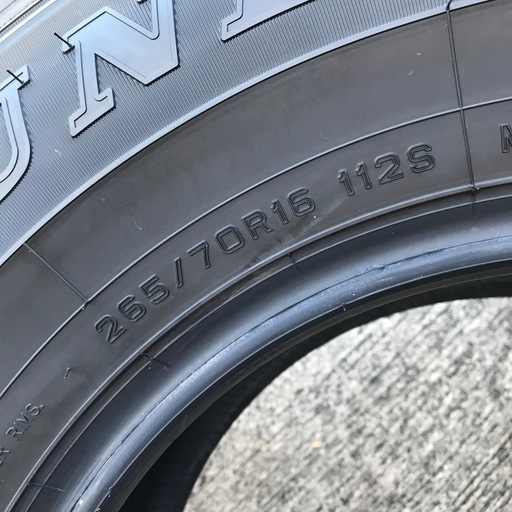 ランドクルーザー70 新車外しタイヤ4本