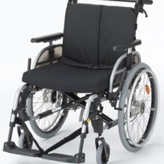 車椅子をお安く譲っていただける方おられますか？