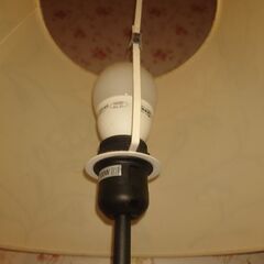 IKEAの電気スタンドお譲りします。の画像