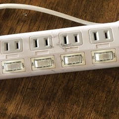 コード　独立スイッチ付タップ ６個口２ｍの画像