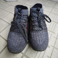 アンダーアーマーのスニーカー　HOVRの画像