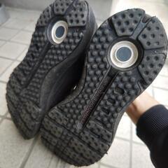 アンダーアーマーのスニーカー　HOVRの画像