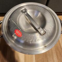 決まりました《中古品》使いやすいサイズ　アルミ鍋　両手鍋の画像