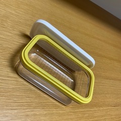 バターカッター付き保存容器
