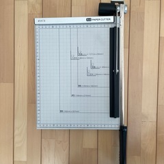 ペーパーカッター　A4