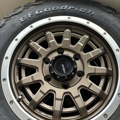 ハイエース ESSEX EX 16インチホイール＆タイヤセット