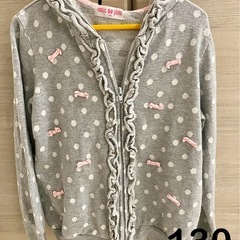 【美品！】mezzo piano ジップアップパーカー　グレー　130