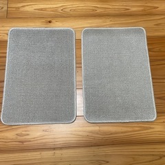 サイズいろいろ　小さな床マット
