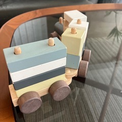 KIDS CONCEPT ⭐︎木製おもちゃ⭐︎汽車⭐︎積み木　の画像