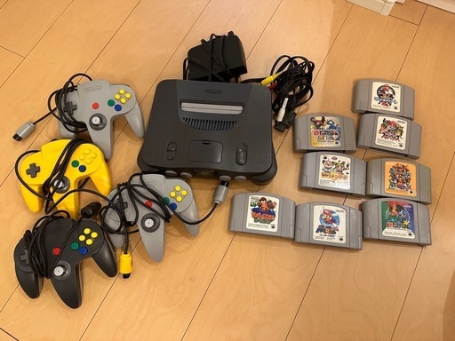 Nintendo64 ロクヨン 本体 コントローラー4つ カセット8つ