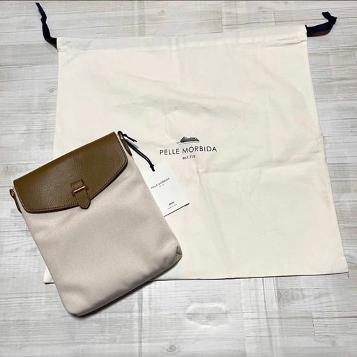 ペッレモルビダ ショルダー 10周年記念 高田朋佳氏コラボ PMO-T001 ショルダーバッグ ベージュ