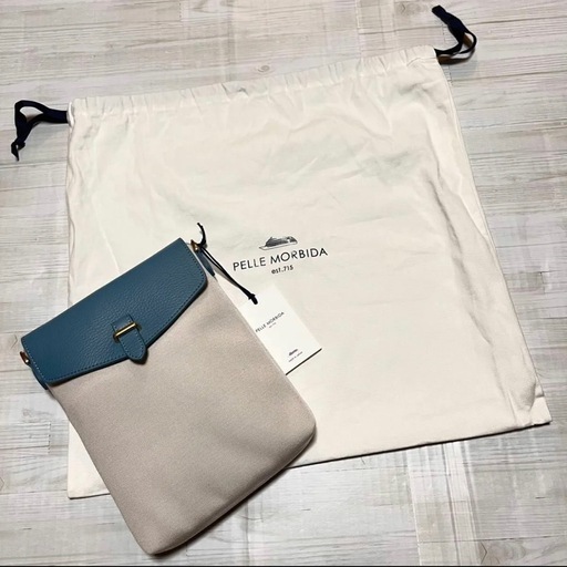 ペッレモルビダ ショルダー 10周年記念 高田朋佳氏コラボ PMO-T001 ショルダーバック ブルー