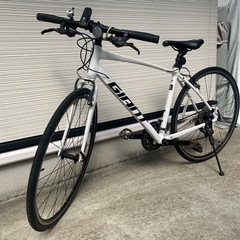 新品10万程】 GIANT クロスバイク エスケープRX
