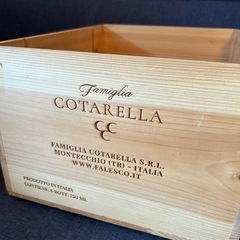 ワイン木箱　２個　イタリアの画像