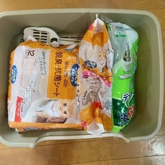キャットトイレ2セット+おまけ猫用品いろいろ