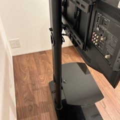 テレビスタンド 32～50インチ対応 壁寄せ 高さ調節可能 ラック回転可能 ブラック Fitueyes TT206501GBの画像