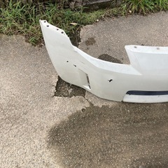 z33フロントバンパーの画像