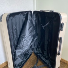 （新品未使用） 20+24+28フィートスーツケースセット クリーミーホワイトの画像