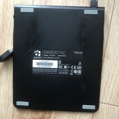 wacom製BAMBOO  PAD: 小型ペンタブの画像