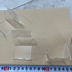 アクリル製小物スタンド(小)3個の画像