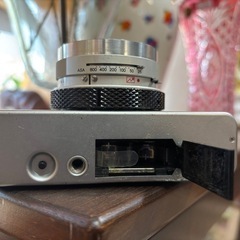 「ジャンク品 」一眼レフカメラ入荷しております！インテリアに最適です！😁の画像