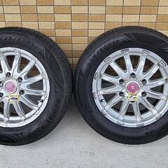 ハイエース　ホイールタイヤほぼ新品セット