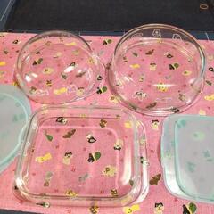 iwakiのガラス製保存容器３個の画像