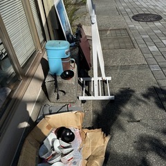 ゲームソフト多数、コーヒーメーカー、全身鏡などの画像
