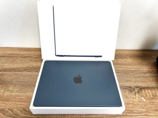 MacBook Air 13 M2/16GB/512GB/8コア A2681 ②