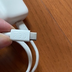 新品　充電器