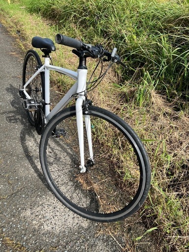名古屋市内配達無料28インチ700クロスバイクアルミフレーム21段変速