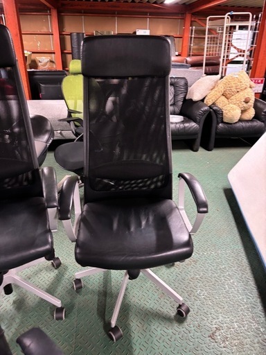 IKEA MARKUS オフィスチェア チェア 回転式 椅子 イス