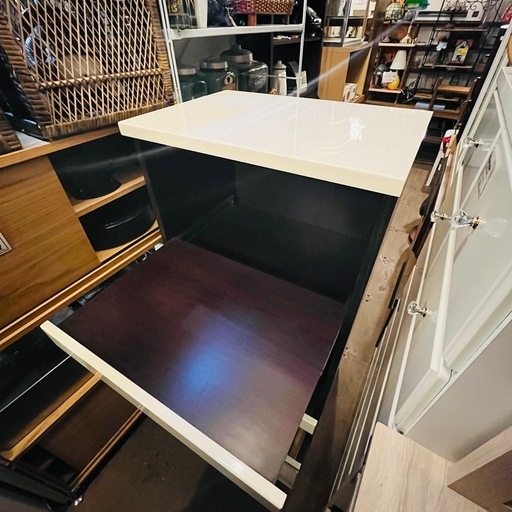 《売約済》【武蔵小山店】  食器棚　レンジボード　レンジ台　検　炊飯器　棚　キッチンラック　ラック　シェルフ　キッチンシェルフ　キッチン収納　カップボード　レンジラック