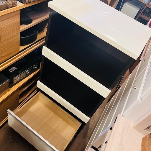 《売約済》【武蔵小山店】  食器棚　レンジボード　レンジ台　検　炊飯器　棚　キッチンラック　ラック　シェルフ　キッチンシェルフ　キッチン収納　カップボード　レンジラック