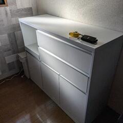 引越処分　食器棚　ファニチャーエクスプレス