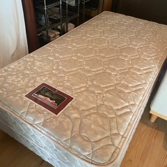 あげます！シモンズ
シングルベッド