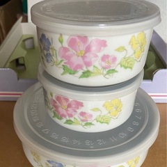 未使用品　蓋付き容器　３点セット