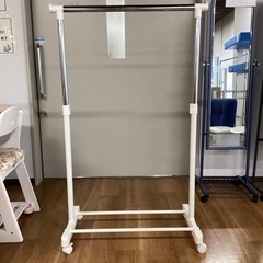 ハンガーラック【町田市再生家具】1009