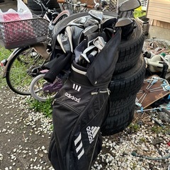 ゴルフバッグとクラブのセット